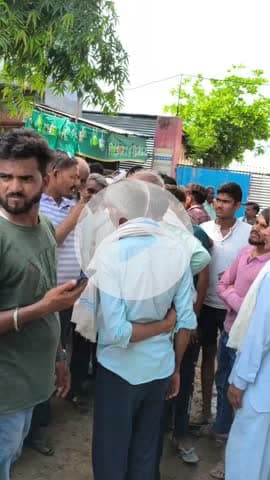 वैर: गाँव प्रेमनगर में पत्थरों से भरी ट्रैक्टर ट्रॉली ने युवक को मारी टक्कर, युवक घायल होकर मृत घोषित