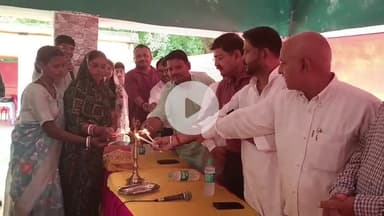 कटिहार: भावाडा़ पंचायत भवन के पास निःशुल्क स्वास्थ्य जांच शिविर का आयोजन, सैकड़ों मरीजों ने कराई जांच