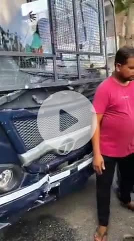 मेदिनीनगर (डालटनगंज): पोखराहा में होमगार्ड की बस और कार में टक्कर, कार बुरी तरह क्षतिग्रस्त, सवार फरार