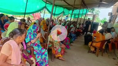 फरेंदा: गणेशपुर स्थित आधारशिला वृद्धाश्रम में डीएलएसए सचिव पहुंचे, बुजुर्गों को दी योजनाओं की जानकारी