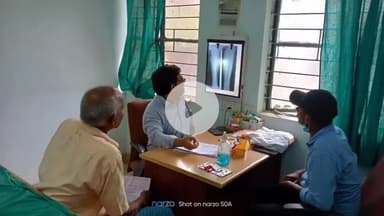 लोहरदगा: हेसल बसारडीह में मेगा हेल्थ कैंप, 48 गांवों के 127 मरीजों की हुई जांच