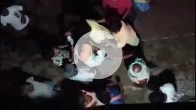 रहुई: पुन्हा गांव में बदमाशों ने व्यक्ति के घर पर चढ़कर की मारपीट, घटना कैमरे में कैद