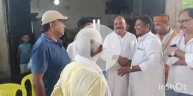 फतुहा: फतुहा पहुंचे स्थानीय विधायक डॉ रामानंद यादव, मतदाता वेरिफिकेशन के विरोध में बंद को सफल बनाने की अपील की