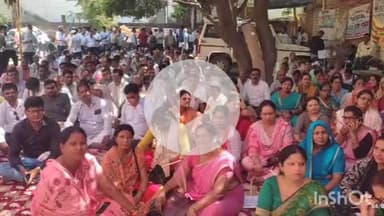 भाटपार रानी: उत्तर प्रदेशीय प्राथमिक शिक्षक संघ ने परिषदीय विद्यालयों के विलय के खिलाफ प्रदर्शन किया, कलेक्ट्रेट पहुंचकर दिया ज्ञापन