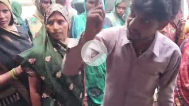 मिलक: कमरुद्दीन गांव के प्राथमिक विद्यालय पहुंची महिलाएं ट्रैक्टर ट्राली में, बोलीं- हम अपने बच्चे यहां नहीं भेजेंगे