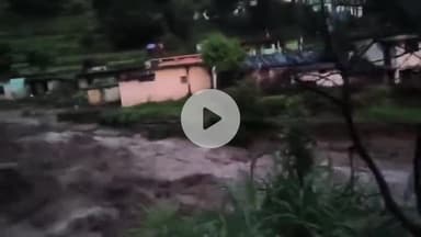 घाट: नंदा नगर विकासखंड के मोक्ष नदी के उफान आने से सेरा गांव में हुआ नुकसान, ग्रामीणों ने रात्रि को भागकर बचाई जान