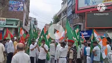 नवादा: नवादा में मतदाता पुनरीक्षण के विरोध में राजद एवं इंडिया गठबंधन द्वारा प्रस्तावित बिहार बंद का मिला-जुला असर