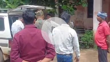 गुमला: रकमसेरा में सर्पदंश से ग्रामीण की मौत, झाड़-फूंक के चक्कर में शव लेकर जिंदा होने की आस लगाए रहे लोग