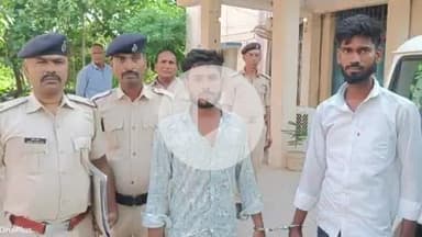 परवलपुर पुलिस को बड़ी सफलता, दो लुटेरे गिरफ्तार, लूटा हुआ मोबाइल और बाइक बरामद