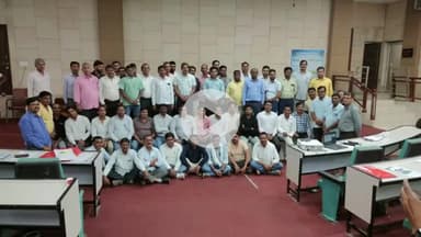 धौलपुर: नगर परिषद सभागार में आयोजित किया गया बीएलओ प्रशिक्षण शिविर