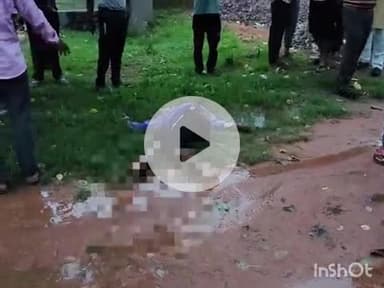 बल्देवगढ़: टीकमगढ़-छतरपुर मार्ग पर विंध्यवासिनी मंदिर के पास कार ने बाइक को टक्कर मारी, बाइक चालक गंभीर घायल