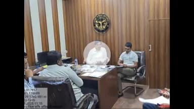 नवाबगंज: बाराबंकी में खाद वितरण पर प्रशासन की पैनी नजर, 6 बिक्री केंद्रों का औचक निरीक्षण, गड़बड़ी पर होगी सख्त कार्रवाई