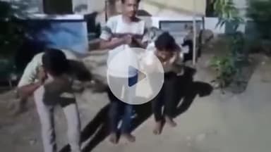 सहजनवा: पिपरौली में मोहर्रम के दिन भड़काऊ भाषण देने वाले 3 उपद्रवियों ने मुर्गा बनकर मांगी माफी, वीडियो हुआ वायरल