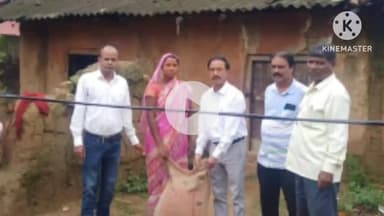 मुरहू: सांसद के निर्देश पर प्रशासन चैनपुर के ग्रामीण के घर पहुंचा, राशन उपलब्ध कराया