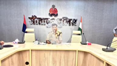 सीतापुर: सीतापुर पुलिस अधीक्षक के निर्देश पर 6 थाना अध्यक्षों के किए गए ट्रांसफर