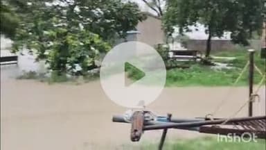 हिंगणघाट: यशोदा नदीला आलेल्या पुरामुळे अल्लिपुर-अलमंडोह मार्ग बंद, अलमंडोह गावात शिरले पाणी, तर अनेक गावांचा संपर्क तुटला