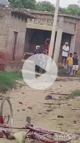 बहराइच: हथमरवा गांव में प्रधानी की रंजिश को लेकर दो पक्षों में जमकर हुई मारपीट, 21 नामजद के खिलाफ मुकदमा दर्ज, 7 गिरफ्तार