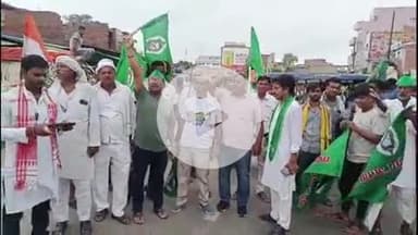 सिलाव: बिहार बंद को सफल बनाने के लिए राजद कार्यकर्ताओं ने सिलाव बाईपास किया जाम
