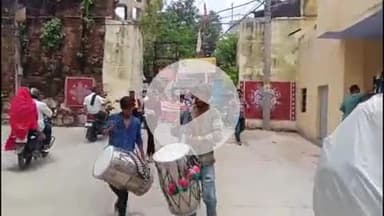 लाडपुरा: कांग्रेस पार्षदों ने महापौर राजीव अग्रवाल कोटा दक्षिण के आवास टिपटा के बाहर अपनी मांगों को लेकर किया प्रदर्शन, दिया धरना