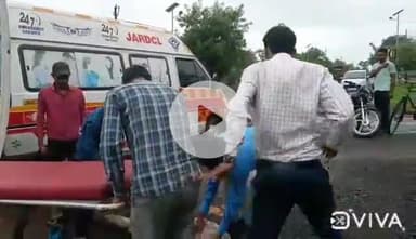 चांडिल: खुंचीडीह में बाइक सवार अनियंत्रित होकर गिरने से हुआ घायल