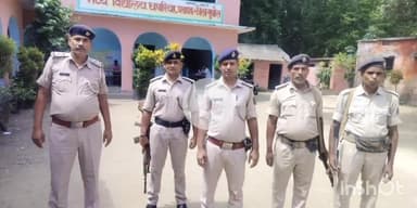 सुपौल: पंचायत उपचुनाव को लेकर सुपौल जिले के मतदान केंद्रों पर पुलिस बल तैनात