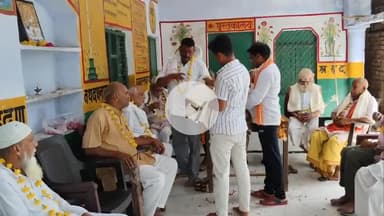 टेहरोली: प्रधान टहरौली खास ने वरिष्ठ सेवानिवृत अध्यापकों को किया सम्मानित, शिक्षा के स्तर में सुधार के लिए सभी ने रखे विचार