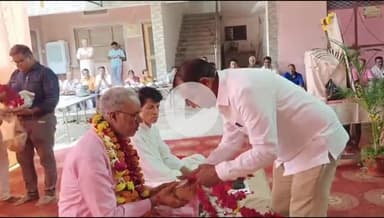 बांसवाड़ा: सुरज पोल स्थित बड़ा रामद्वारा में गुरु पूर्णिमा के अवसर पर विभिन्न कार्यक्रम में श्रद्धालु उमड़े