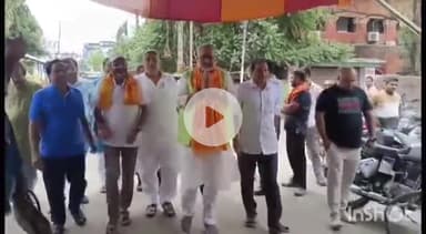 बेगूसराय: हड़ताली चौक पर मटिहानी-शामहो पुल निर्माण को लेकर जनसुराज का अनशन गिरिराज सिंह ने तीसरे दिन करवाया समाप्त