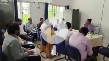 गुमला: आरसेटी सलाहकार समिति की बैठक संपन्न, प्रशिक्षण कार्यक्रमों की पहुंच बढ़ाने हेतु निर्देश