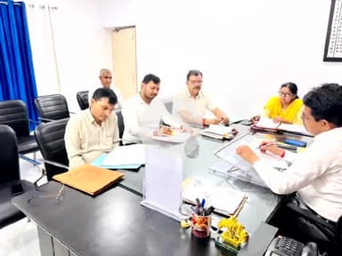 कन्नौज: सर्किल रेट के निर्धारण से जुड़ी एडीएम दफ्तर में हुई बैठक, आशीष कुमार ने दिए निर्देश