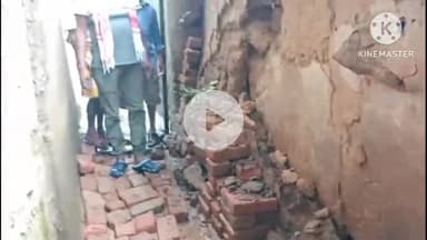 सोनाहातु: जामुदाग पंचायत में भारी बारिश से 13 से अधिक कच्चे मकान गिरे