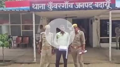 बदायूं: थाना कुंवरगांव पुलिस ने झगड़ाकर गोली मारने की धमकी देने वाले अभियुक्त को एक तमंचा व एक पौनिया समेत किया गिरफ्तार
