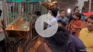 देवघर: उपायुक्त एवं एसपी ने बाबा मंदिर में बाहरी अर्घा का विधिवत उद्घाटन किया