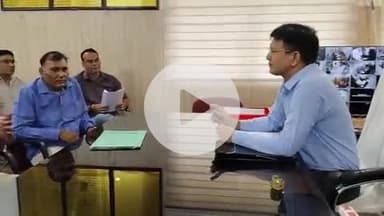 भगवानपुर: रुड़की तहसील में उप जिलाधिकारी ने भगवानपुर, रुड़की और नारसन ब्लॉक के अधिकारियों के साथ की बैठक