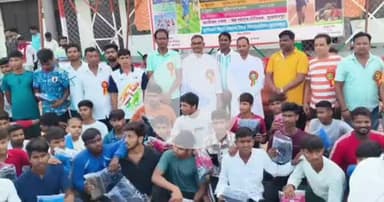 सुल्तानपुर: सुलतानपुर में खेल प्रतियोगिताओं का समापन, फुटबॉल, वॉलीबॉल और कुश्ती में विजेताओं को किया गया सम्मानित