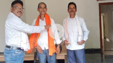 किस्को: गुरु पूर्णिमा पर भाजपा ने किया गुरुओं का सम्मान, भाजपा प्रखण्ड अध्यक्ष राजकुमार मुंडा ने कहा- गुरु समाज का असली निर्माता