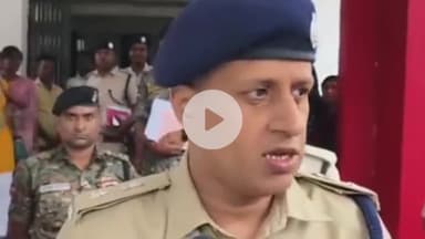 मुशहरी: पुलिस कार्यालय में एसएसपी सुशील कुमार ने थाना अध्यक्षों व डीएसपी के साथ मासिक अपराध समीक्षा बैठक की