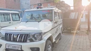 सिराथू: तहसील सभागार में SDM ने एईआरओ को मतदाता सूची में नाम जोड़ने और हटाने का प्रशिक्षण दिया