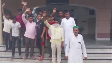 अमरोहा: गांव डिडौली में दबंग ठेकेदार साप्ताहिक बाजार में दुकानदारों से कर रहे वसूली, जिला अधिकारी से की गई शिकायत