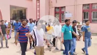 लाडपुरा: MBS अस्पताल के संविदाकर्मियों ने वेतन न मिलने पर किया प्रदर्शन, दूसरे दिन भी कार्य बहिष्कार से अस्पताल की व्यवस्था चौपट