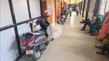 मैनपुरी: मैनपुरी जिला अस्पताल पार्किंग का अड्डा बना, अस्पताल के अंदर खड़े हो रहे वाहन