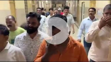 लाडपुरा: एमबीएस अस्पताल में संविदा कर्मचारियों की हड़ताल से मरीज परेशान, कांग्रेस नेता ने अस्पताल अधीक्षक से की मुलाकात