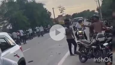 जौनपुर: समाधगंज भवानीपुर मोड़ पर भीषण सड़क हादसे में तीन युवाओं की हुई मौत