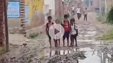 धनौरा: गजरौला के गांव सिहाली मेव मुस्तकीम में गंदगी के लगे अंबार, ग्रामीणों ने प्रधान के खिलाफ किया प्रदर्शन #jansamasya