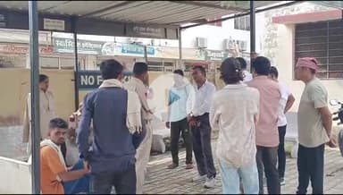 बांसवाड़ा: गरनावट गांव में खेतों में काम कर रही दो बच्चों की मां को जहरीले जानवर ने काटा, हुई मौत