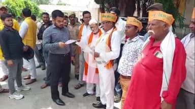 कोल: लव जिहाद के आरोपितों को सज़ा दिलाने की मांग, शिवसेना ने कलेक्ट्रेट में प्रदर्शन कर राष्ट्रपति को भेजा ज्ञापन