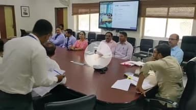 बड़गांव: जिला कलेक्टर नमित मेहता की अध्यक्षता में कलेक्ट्रेट स्थित मिनी सभागार में हुई एनवायरमेंट व एयरड्रोम कमेटी की बैठक