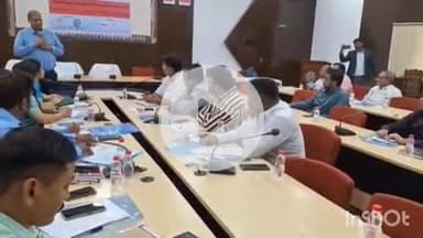 जगदलपुर: प्रेरणा हॉल में रैंप योजना के अंतर्गत सूक्ष्म, लघु व मध्यम उद्यम स्थापित करने हेतु वैकल्पिक वित्त पोषण पर हुई कार्यशाला