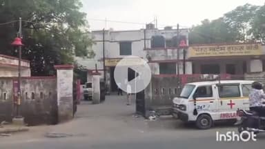 बरेली: सीबीगंज थाना क्षेत्र के झुमका चौराहे के पास तेज रफ्तार रोडवेज की बस ने बाइक सवार नाना व नवासा को मारी टक्कर, हुई मौत