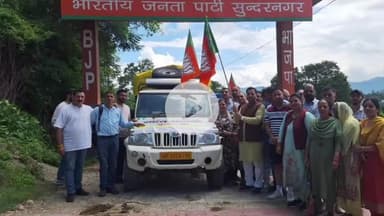 सुंदर नगर: सराज में प्राकृतिक आपदा पीड़ितों के लिए सुंदरनगर की सामाजिक संस्थाओं ने भेजी राहत सामग्री, विधायक राकेश जम्वाल ने झंडी दिखाई